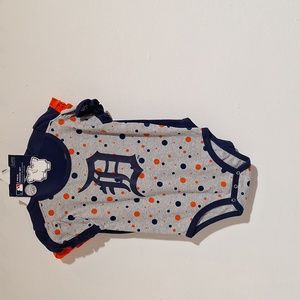 Genuine Merchandise Detroit Tigers 2 Piece Creeper Set Size 24 Months